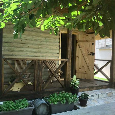 Eko Apartmani Krackovic Golubovci Εξωτερικό φωτογραφία