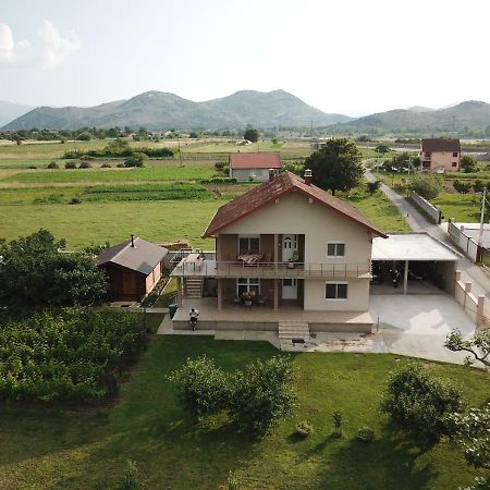 Eko Apartmani Krackovic Golubovci Εξωτερικό φωτογραφία